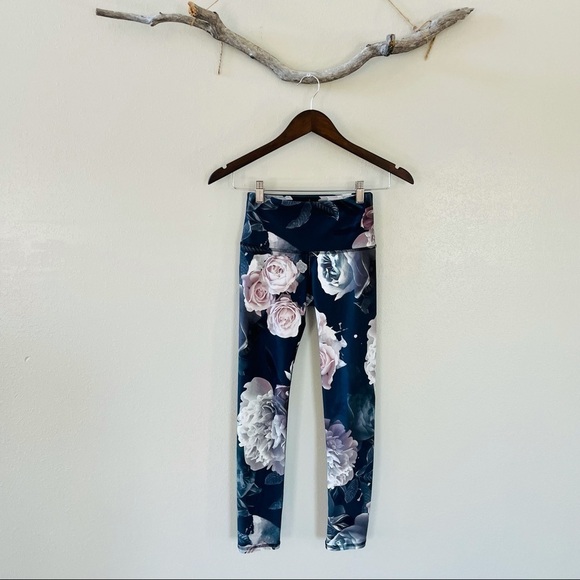 3/$20 Noli Active Allure Floral Print Leggings - Picture 4 of 8